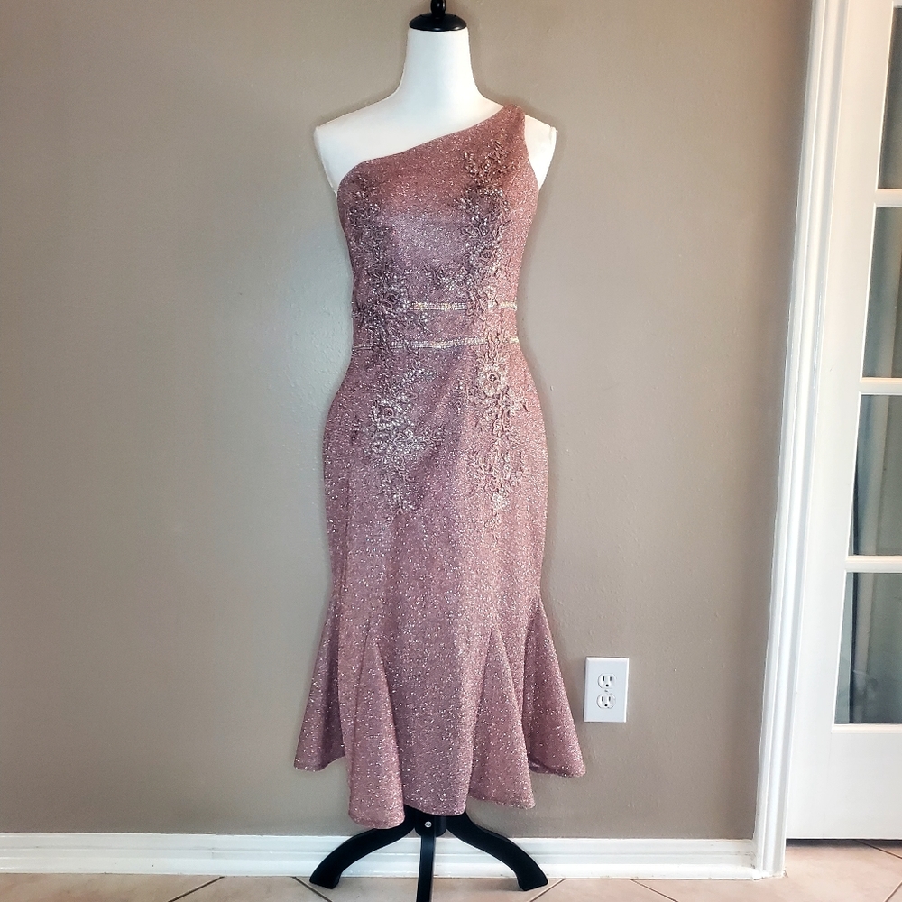 Camille La Vie Dusty Rose One Shoulder Strap Wedding Evening Formal Size 12